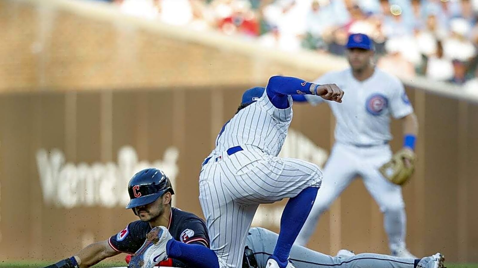 Cubs pull out extra-inning win to sweep struggling Guardians