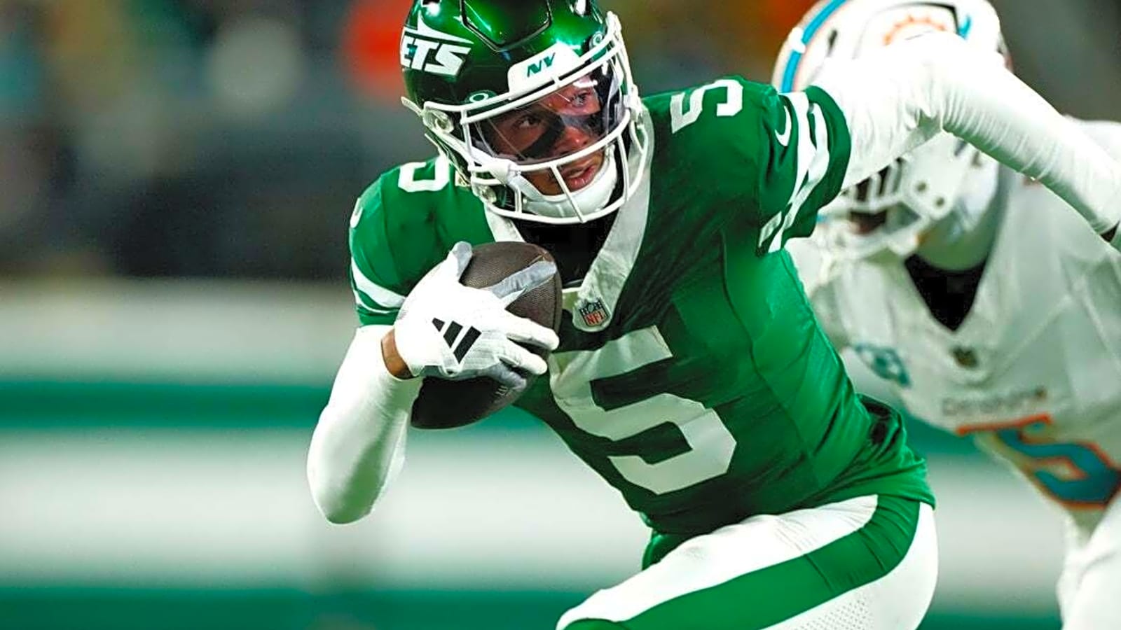 Jets sign WR Garrett Wilson to four-year, $130 million extension