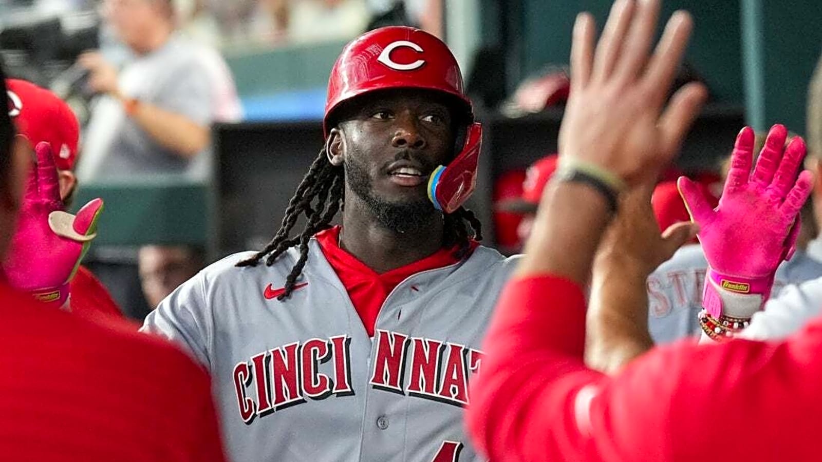 Tyler Stephenson homer helps Reds spoil Rangers home opener