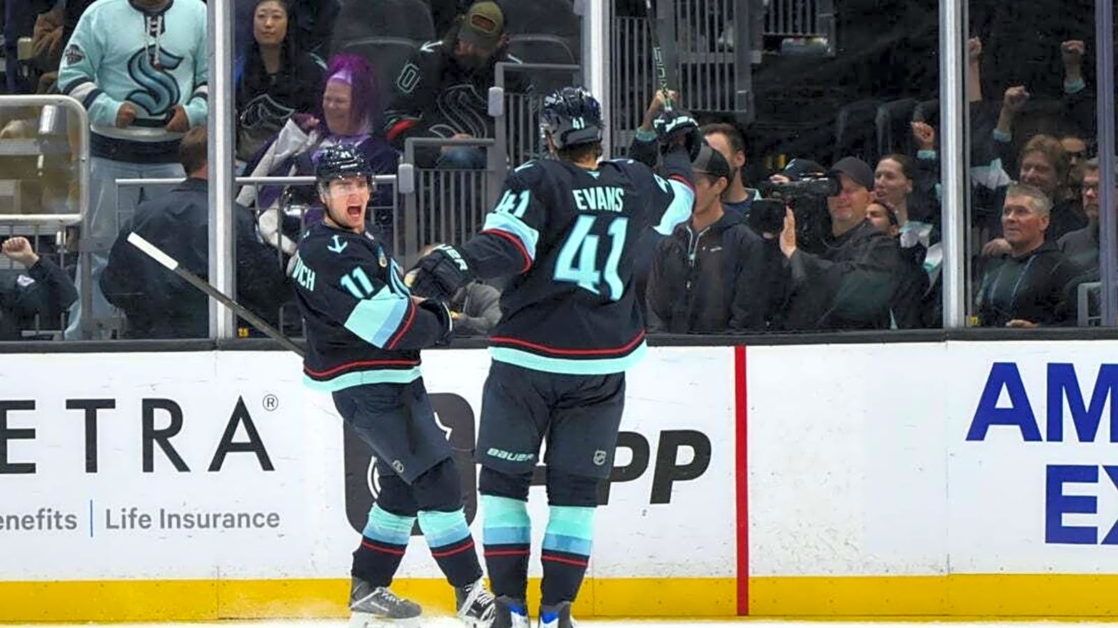 Kraken aim to stay hot against road-weary Wild