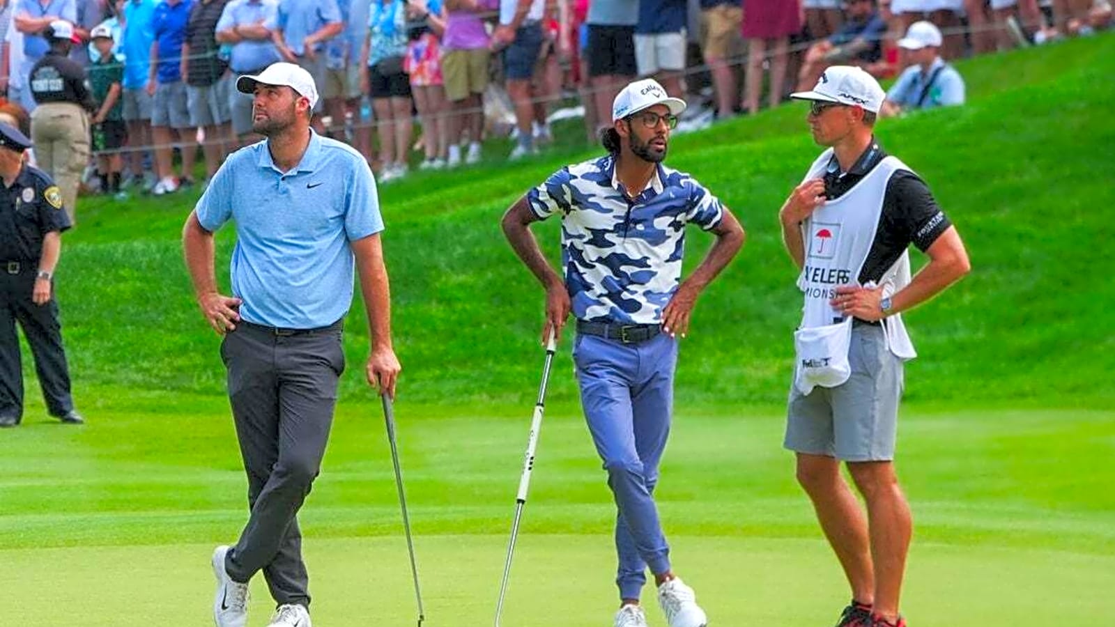 No head start, Scottie Scheffler still leading at East Lake