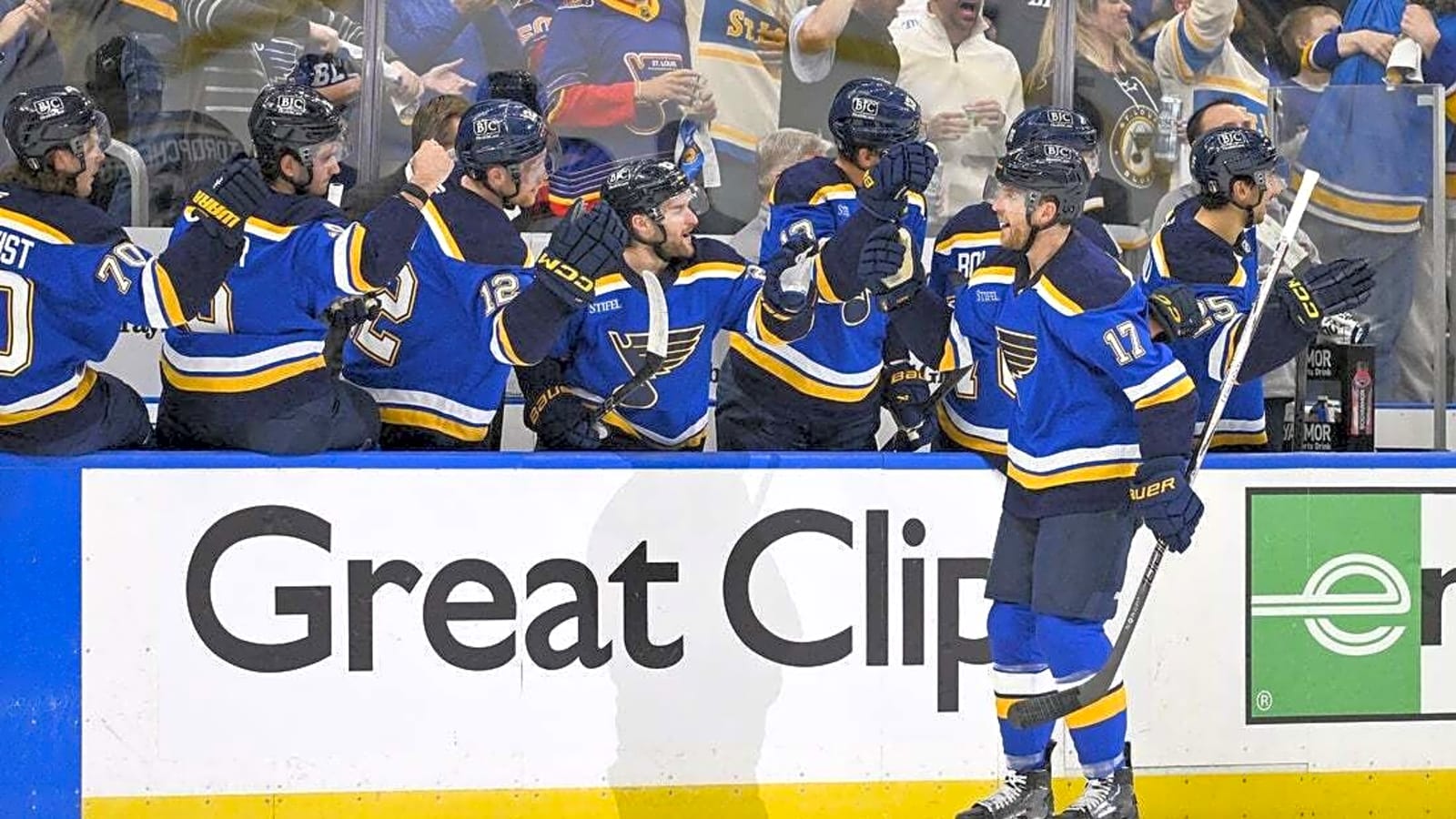 Pavel Buchnevich's hat trick helps Blues cut Jets' series lead