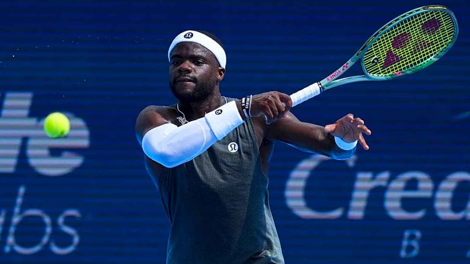 Frances Tiafoe (back) retires from fourth-round match at Cincinnati Open