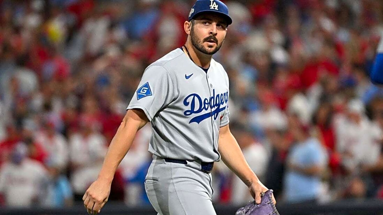 Dodgers LHP Alex Vesia announces death of infant daughter