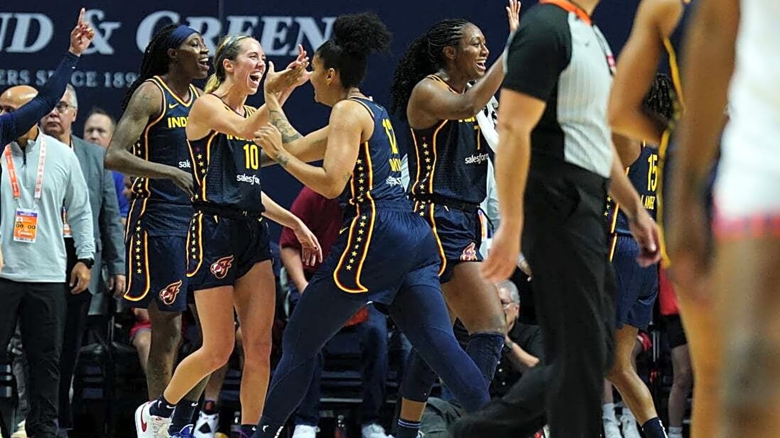 Hobbled Fever aim to extend Lynx&#39;s losing streak