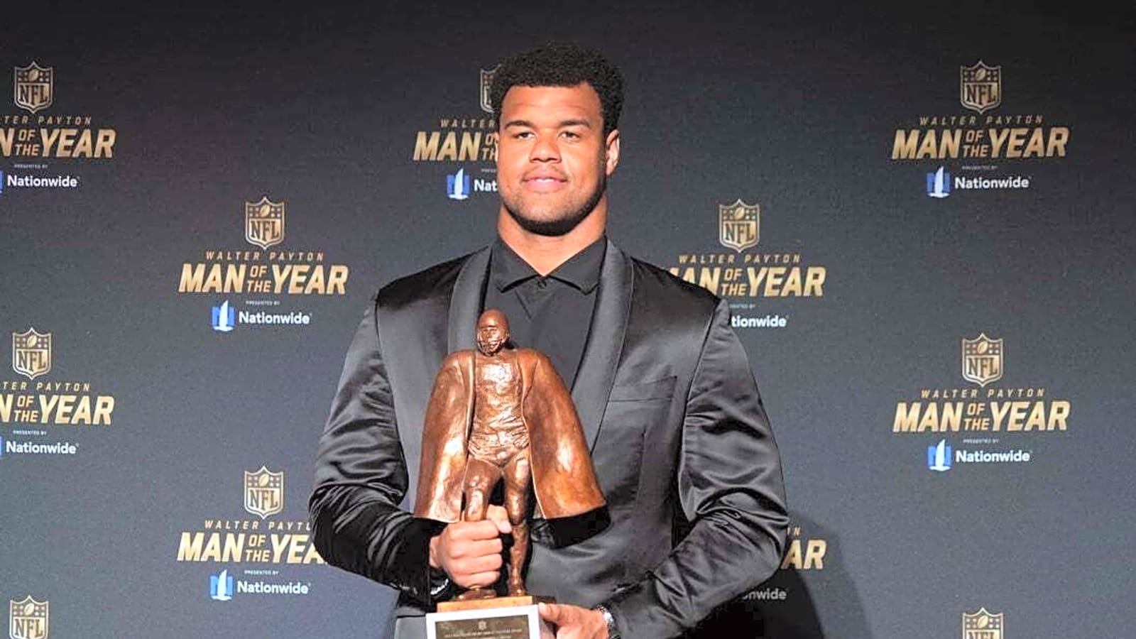 Walter Payton Man of the Year nominees named