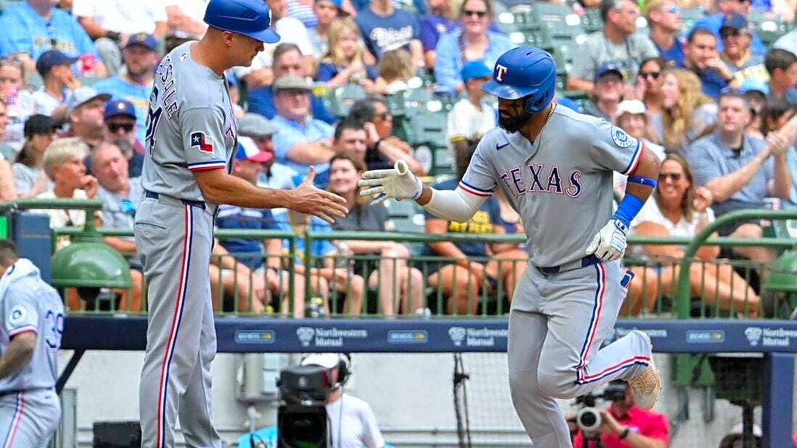 Ezequiel Duran powers Rangers past Brewers to avoid sweep