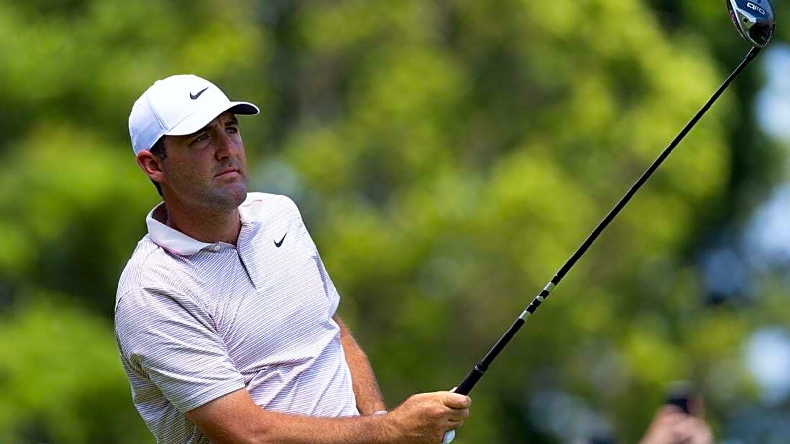 Scottie Scheffler tied for Travelers lead after chasing a 59