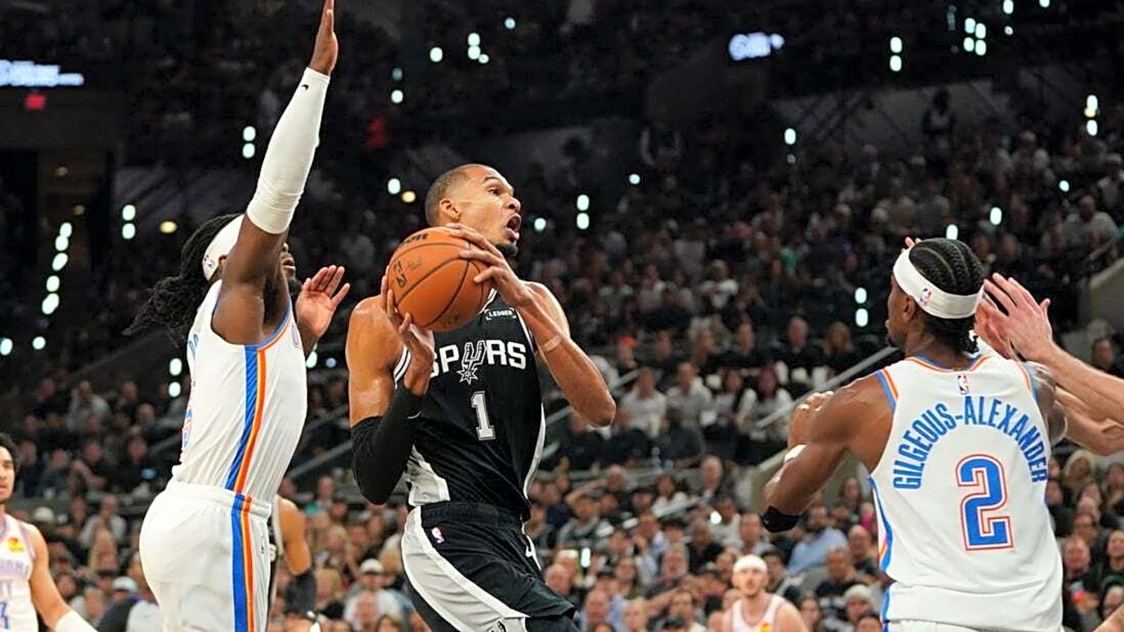 Spurs, Thunder set to renew rivalry in season-opening clash