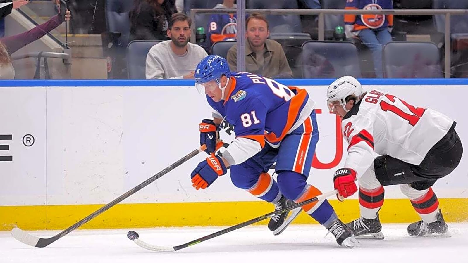 Islanders rout Devils in home-opener shutout