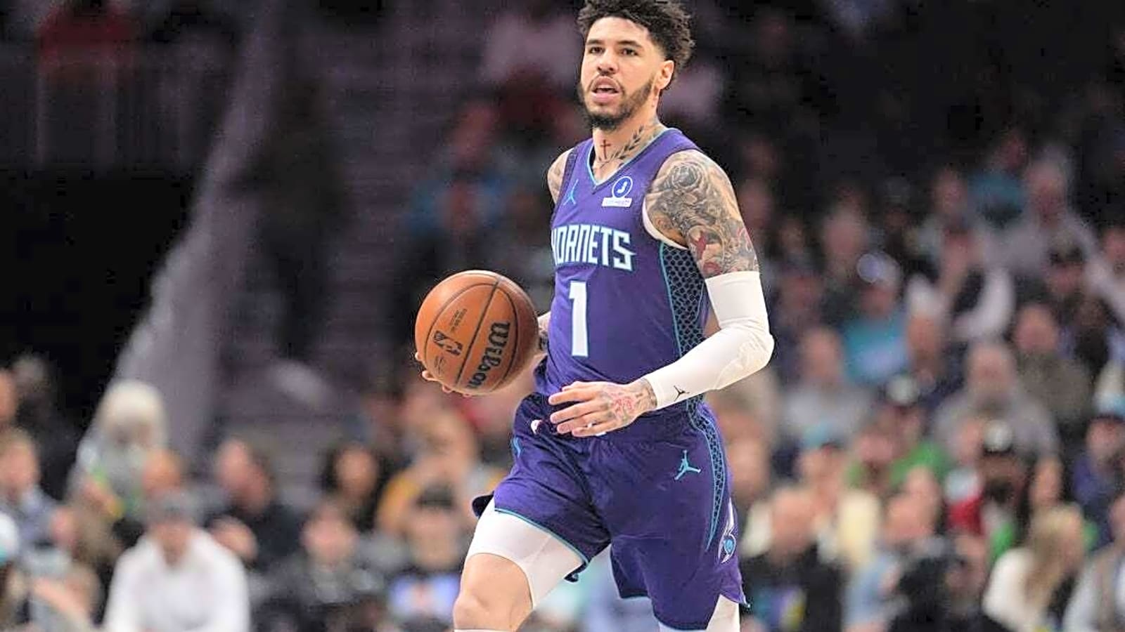 LaMelo Ball orchestrates Hornets' second-half blowout of Heat