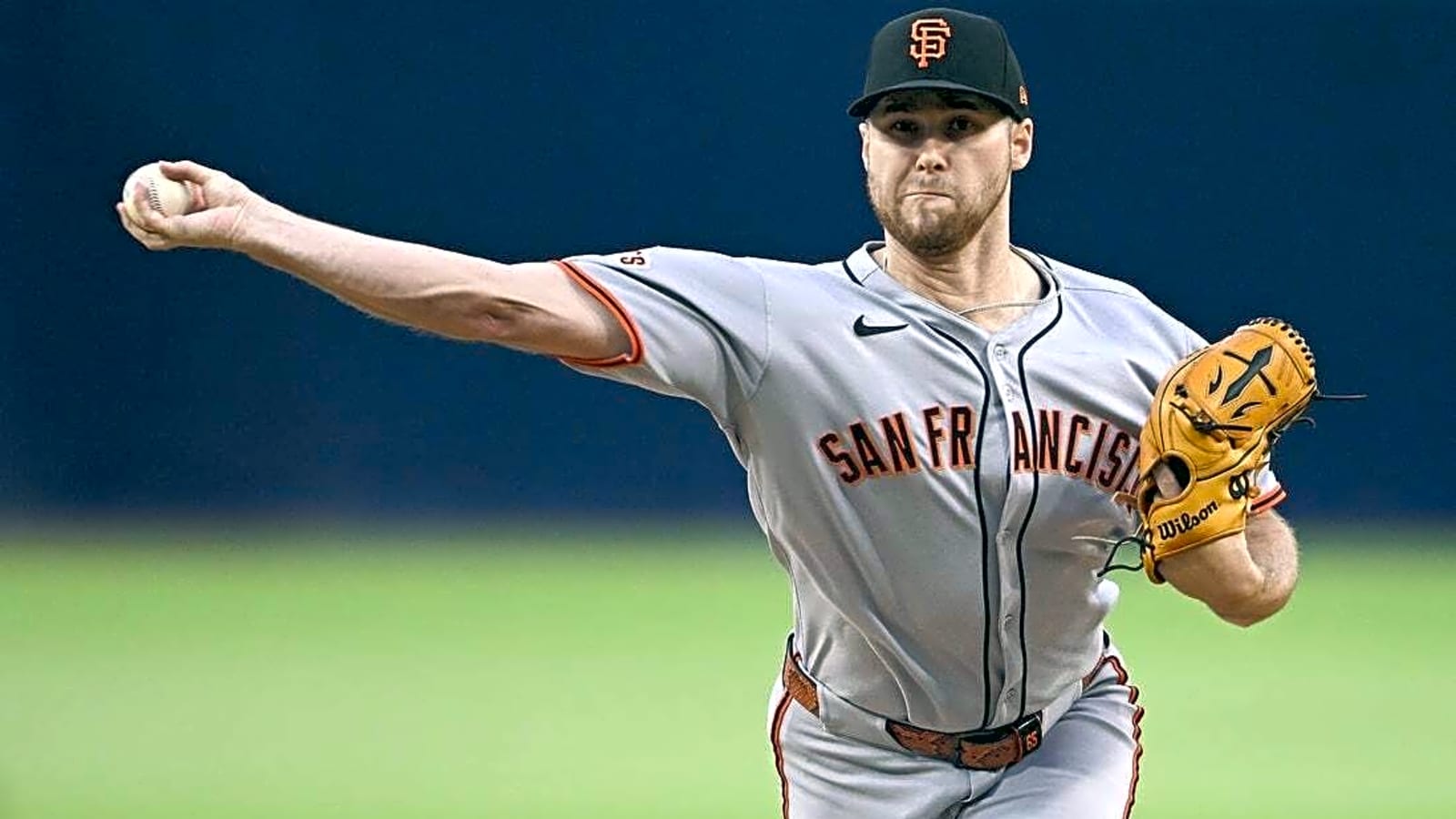 Giants place RHP Landen Roupp (knee) on IL
