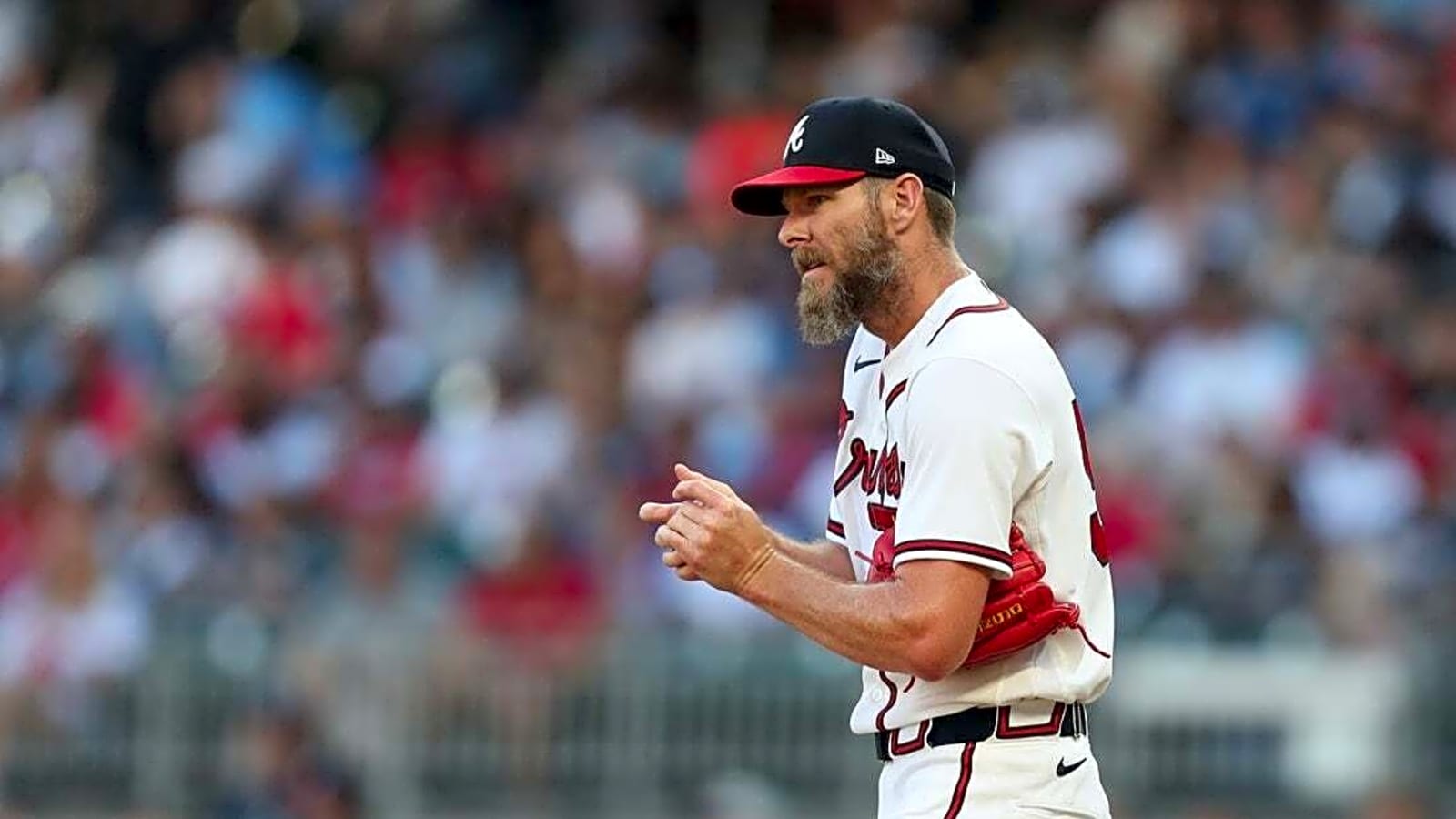 Rested Chris Sale, Braves chase series win vs. Brewers