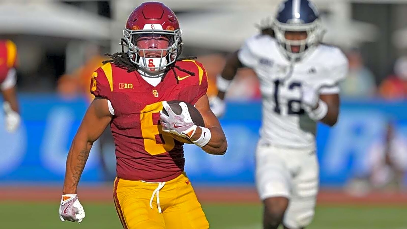 Jayden Maiava&#39;s 4 TD passes carry USC past Georgia Southern