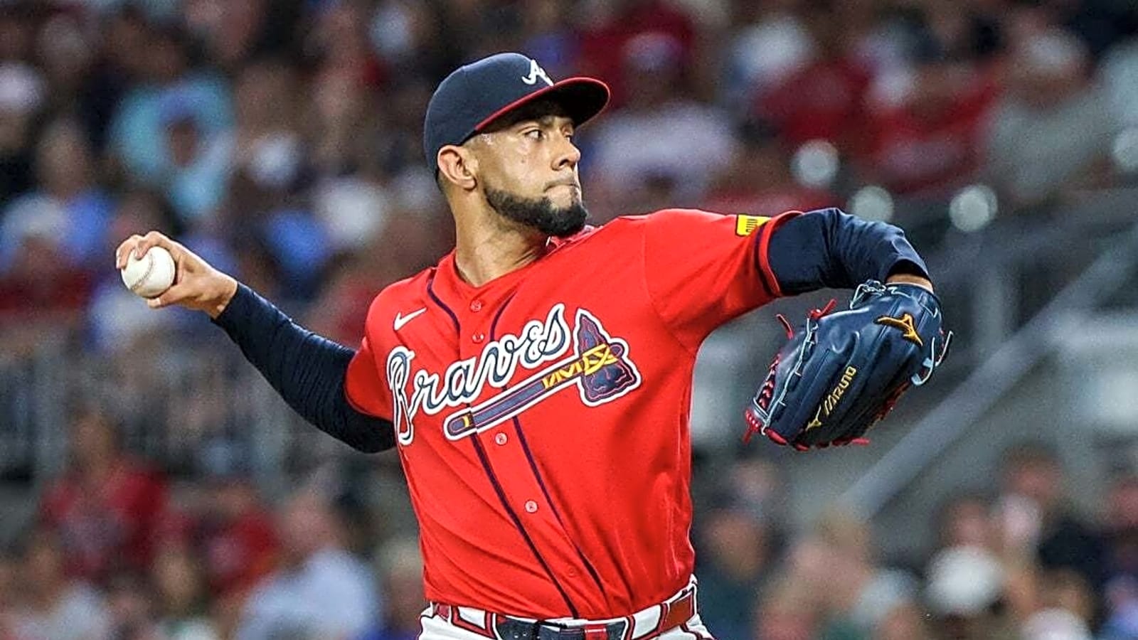 Braves reinstate All-Star reliever Robert Suarez from IL