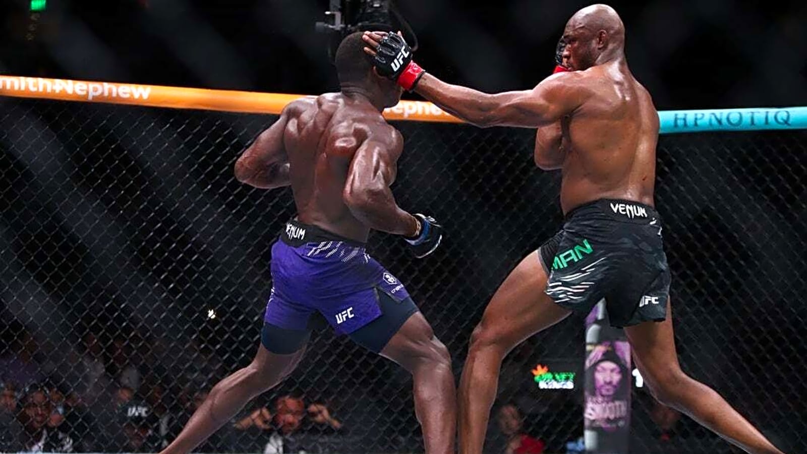 Kamaru Usman snaps Joaquin Buckley’s streak at UFC Fight Night
