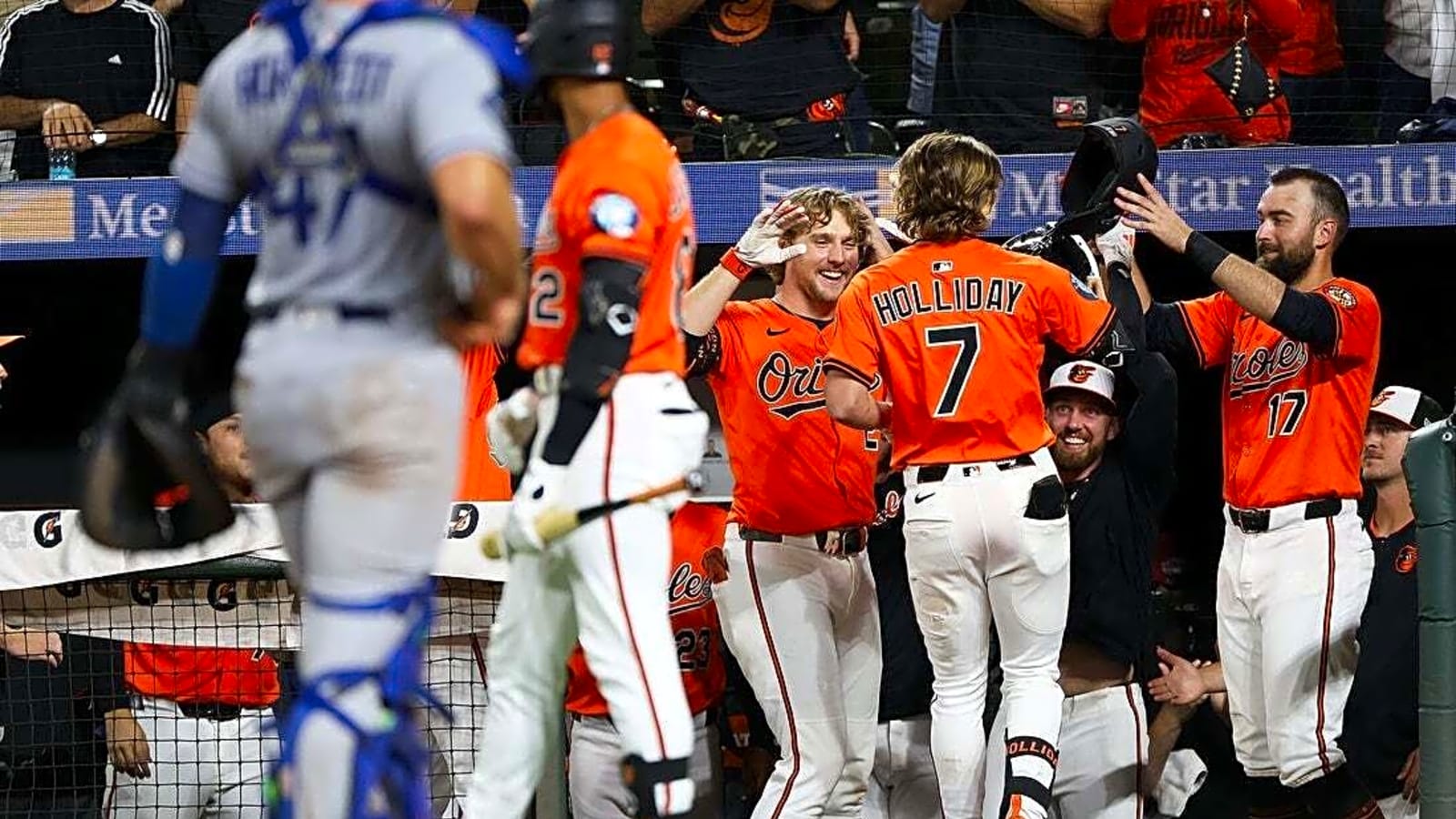 Orioles feeling highs, Dodgers lows of consecutive walk-off games