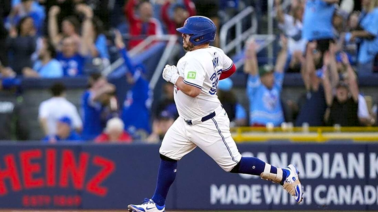 Blue Jays chase another quick start against Twins