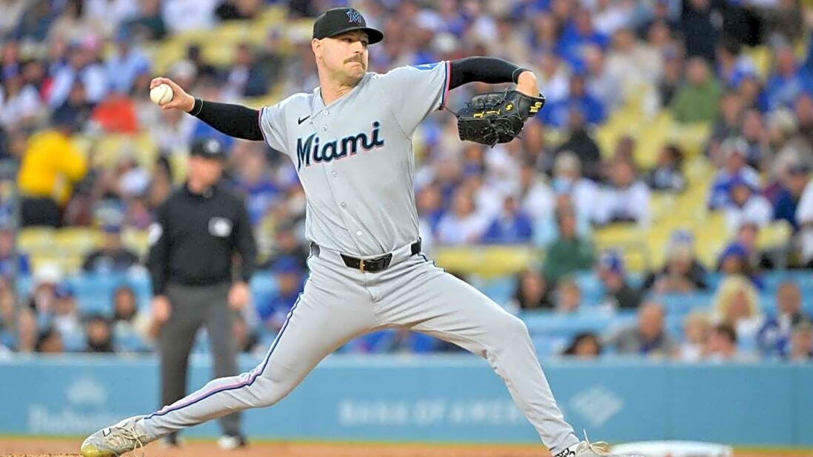 Janson Junk outduels Shohei Ohtani as Marlins edge Dodgers