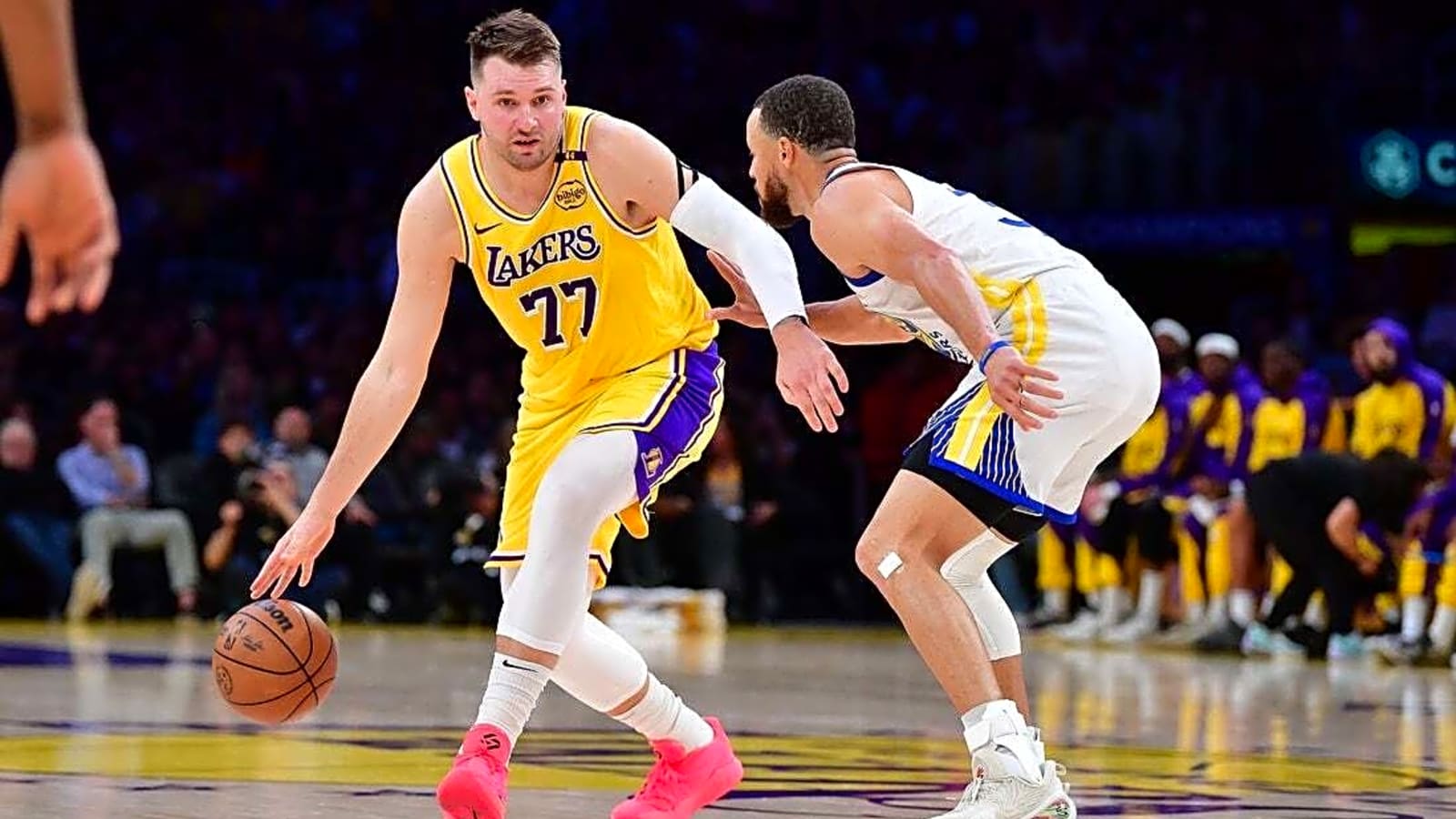 Stephen Curry, Luka Doncic headline Warriors-Lakers opener without LeBron James