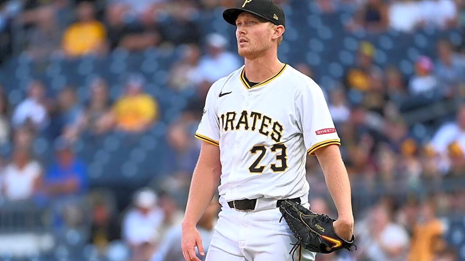 Pitchers take the spotlight as Rangers visit Pirates