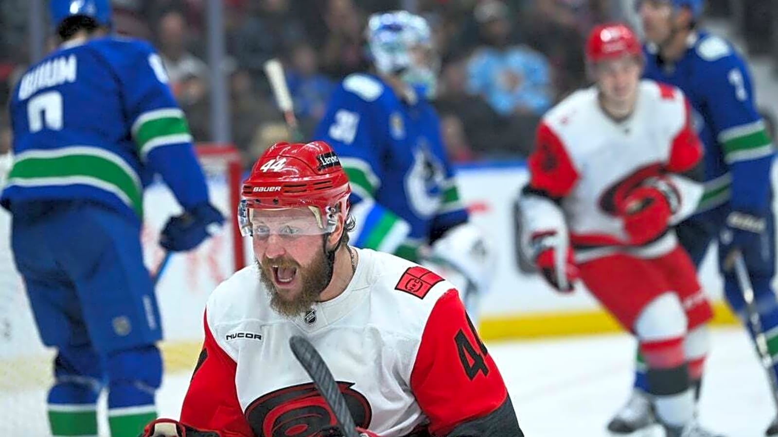Oilers, Hurricanes bring high-powered offenses into clash