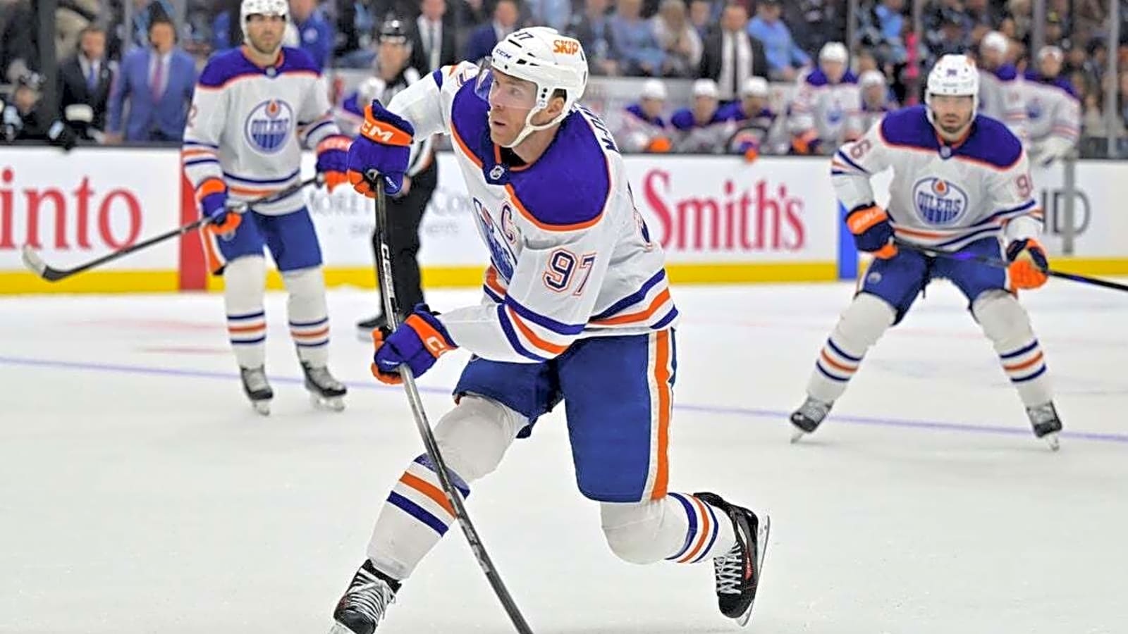 Wild, Oilers bring red-hot superstars into showdown