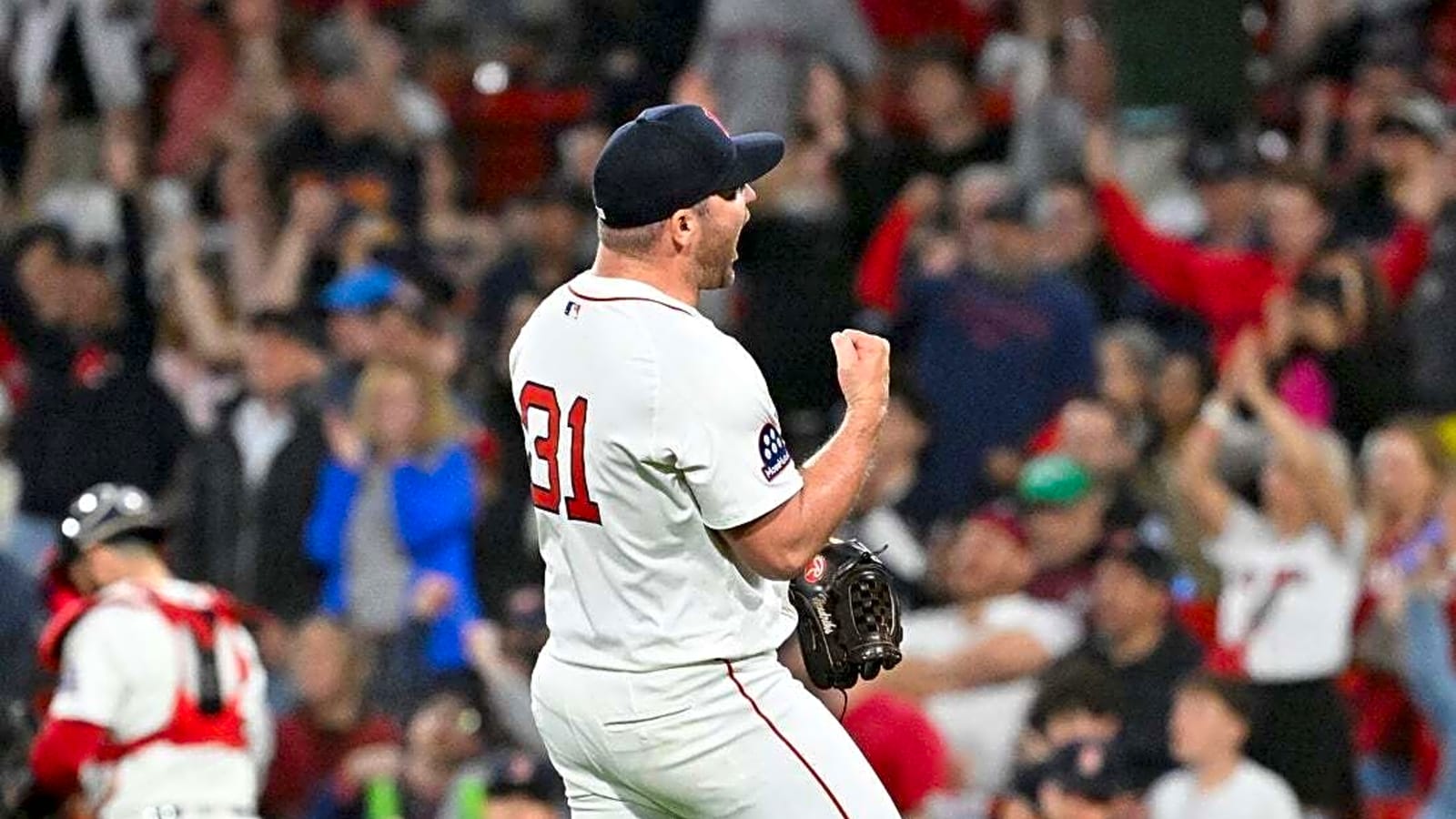 Red Sox aim to ride emotional win vs. tumbling Twins