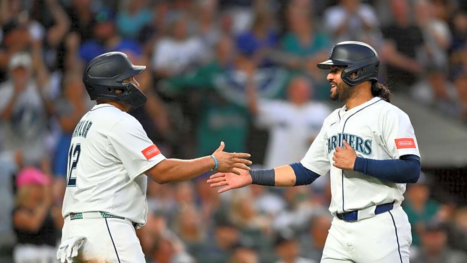 Mariners&#39; Eugenio Suarez, Josh Naylor look to fluster White Sox