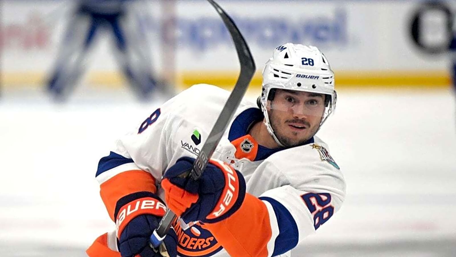 Islanders D Alexander Romanov (ACL) out 6-8 months