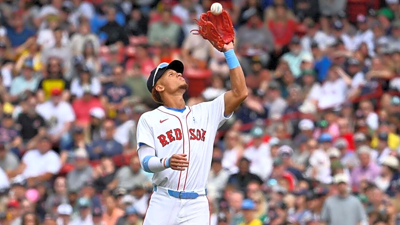 New-look Red Sox bid to stay hot vs. Mariners