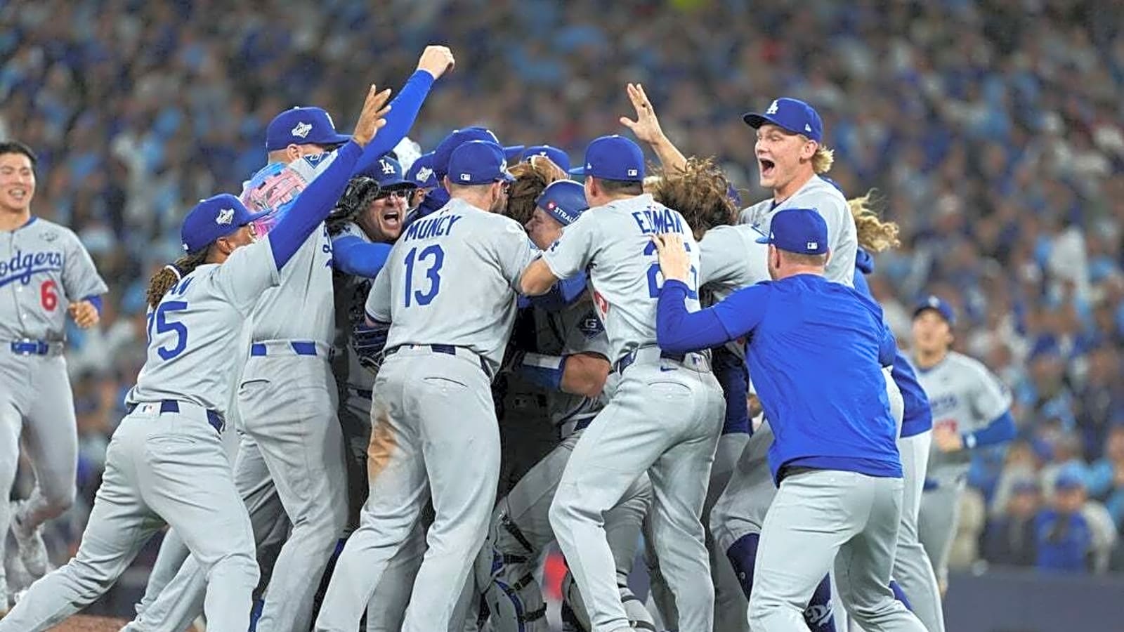 Dodgers rally past Blue Jays in 11th to win second straight World Series