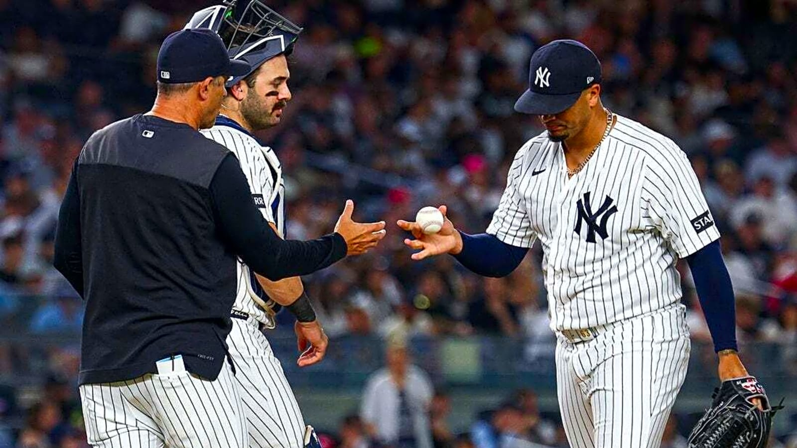 Yankees place struggling RHP Fernando Cruz (elbow) on IL