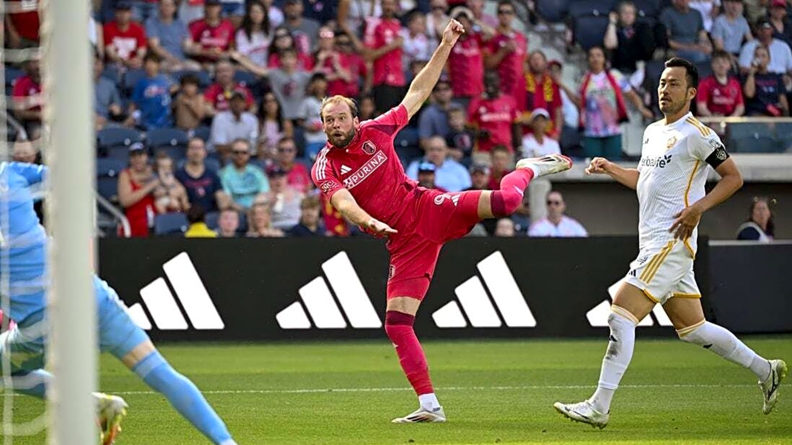 Joao Klauss posts hat trick, as St. Louis City, Galaxy draw