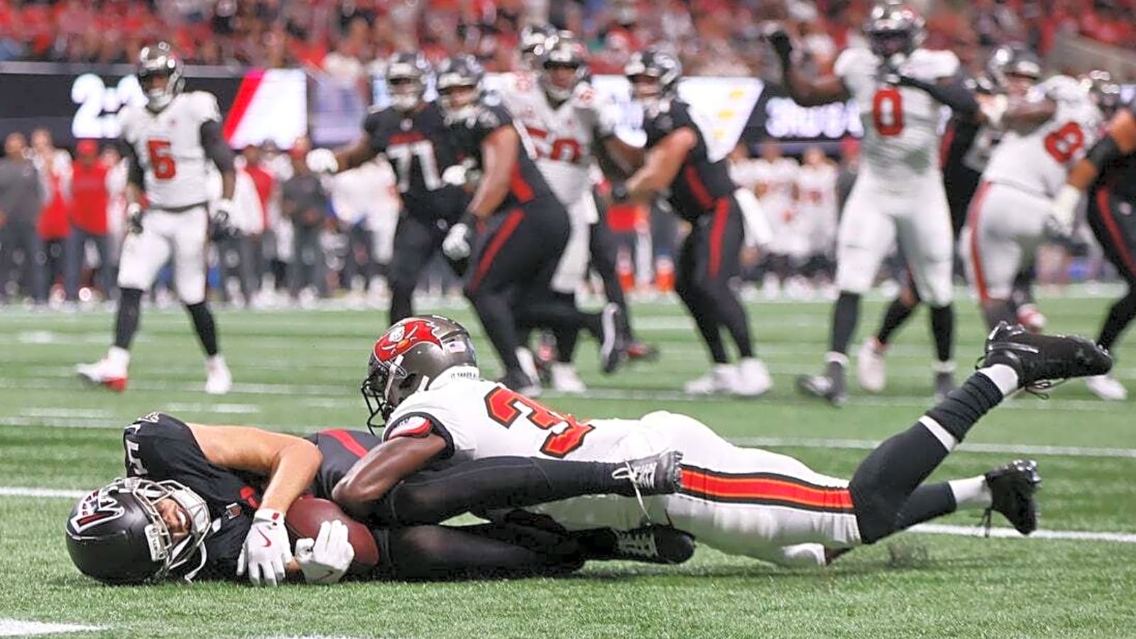 Falcons unclear of severity of WR Drake London (shoulder) injury
