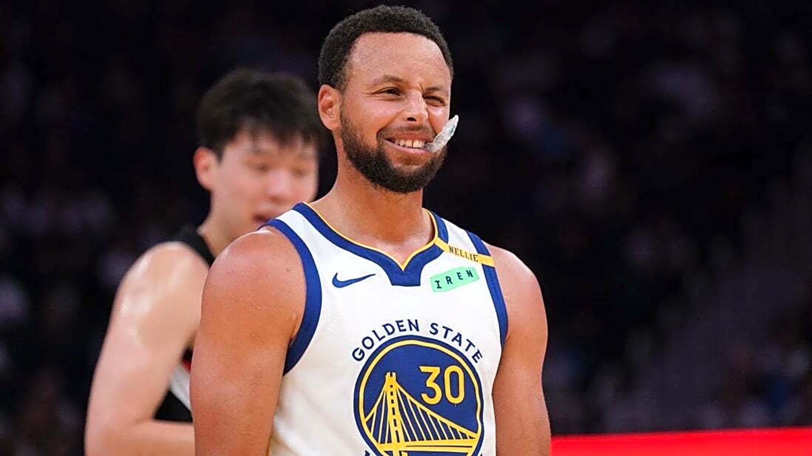 Warriors G Stephen Curry (ankle) sidesteps injury scare