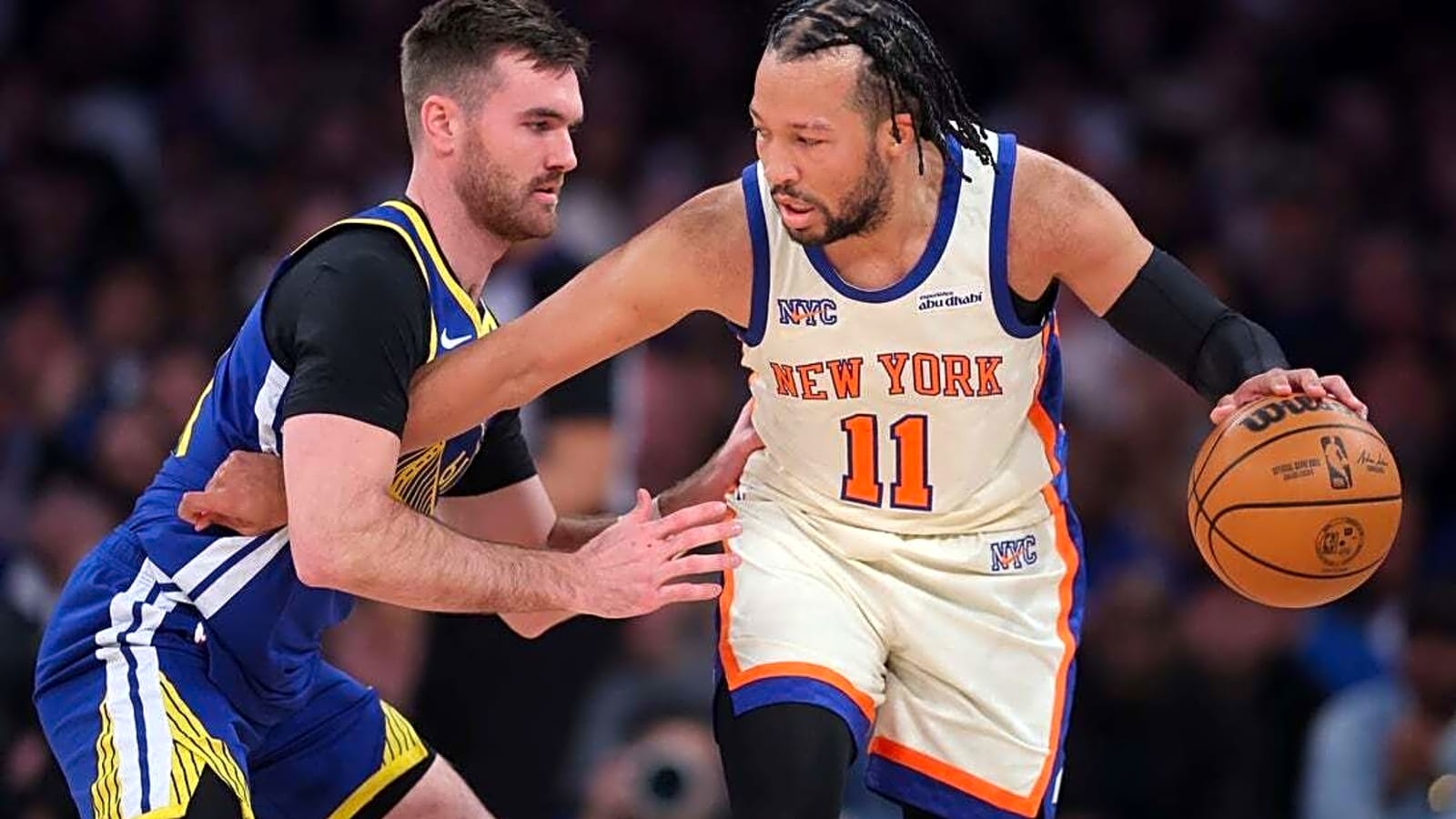 Knicks recover from 21-point deficit, hold off Warriors