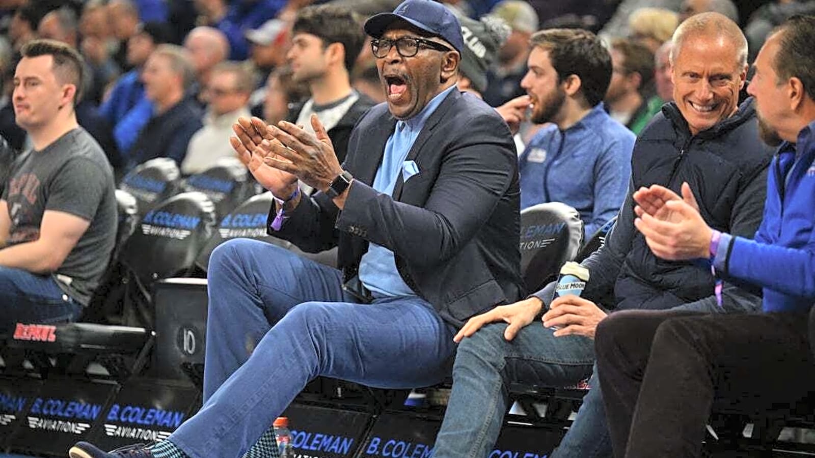 Mavericks to retire Mark Aguirre's jersey on Jan. 29