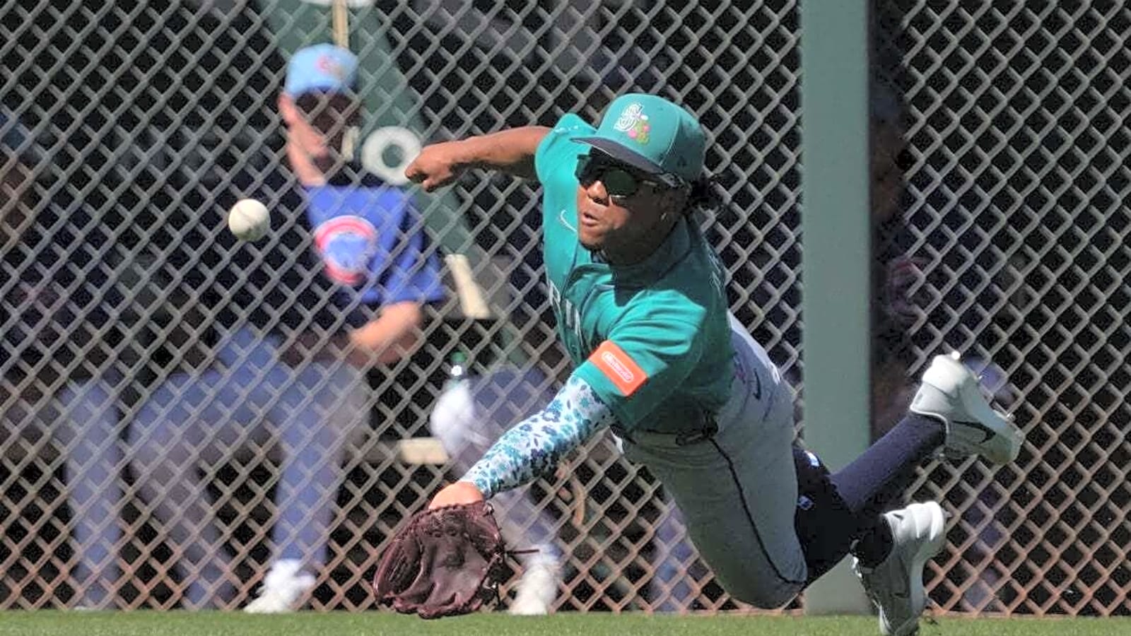 Mariners call up No. 3 prospect Michael Arroyo