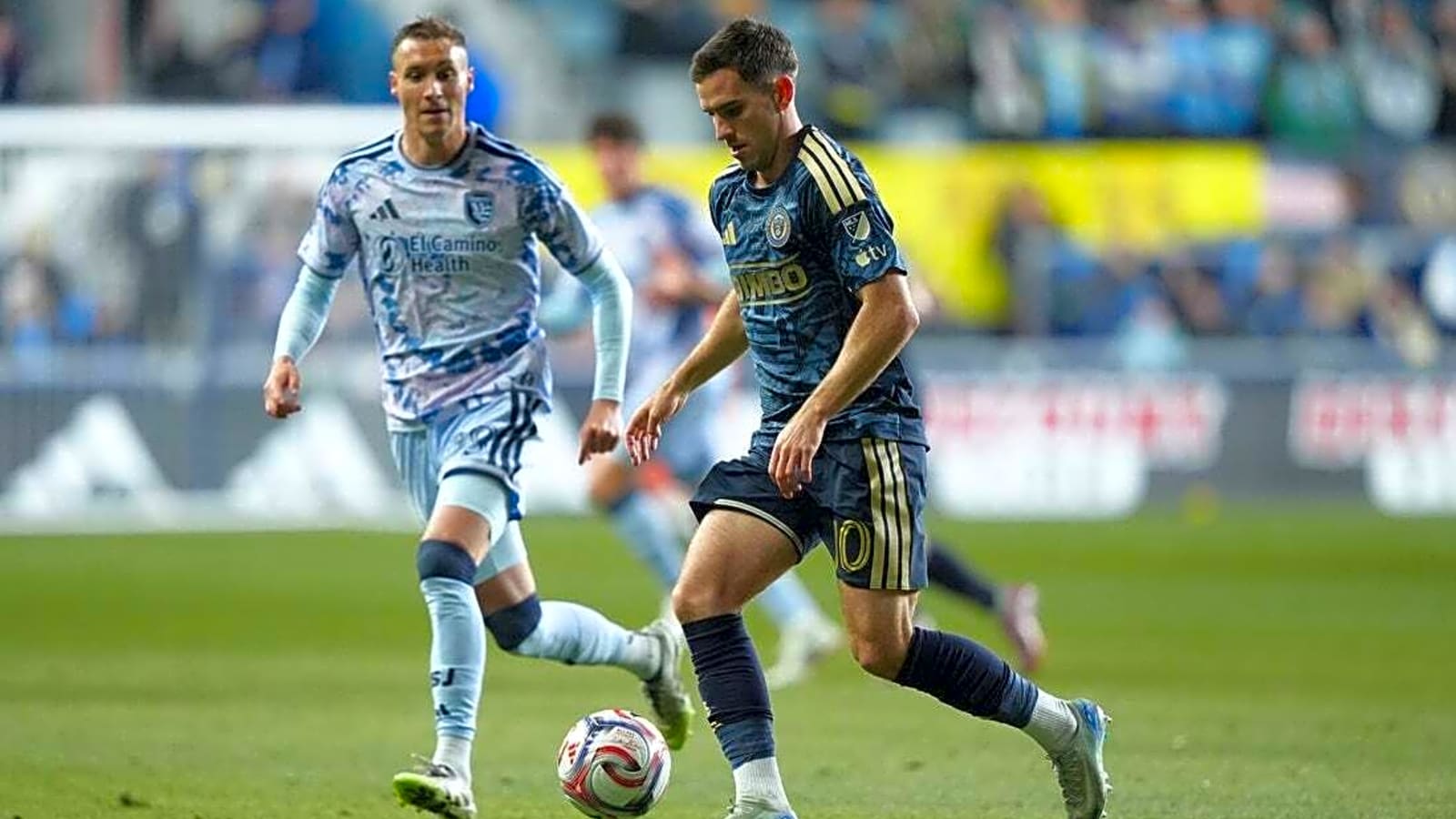 Quakes blank Union, off to best start in franchise history