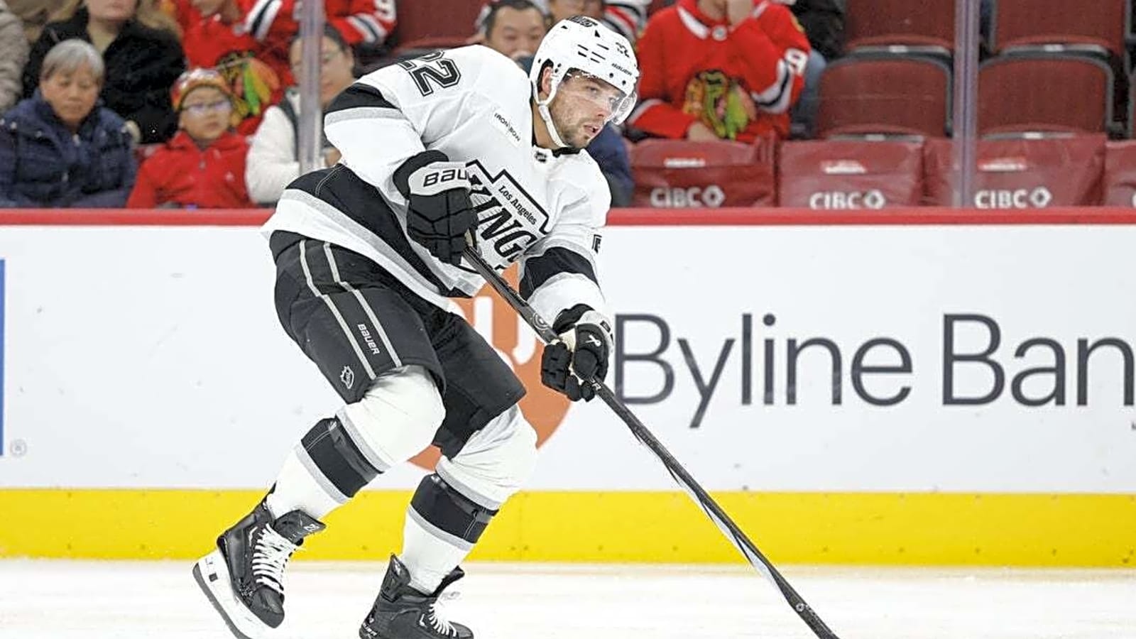 Kings, Canadiens set to put points streaks on line