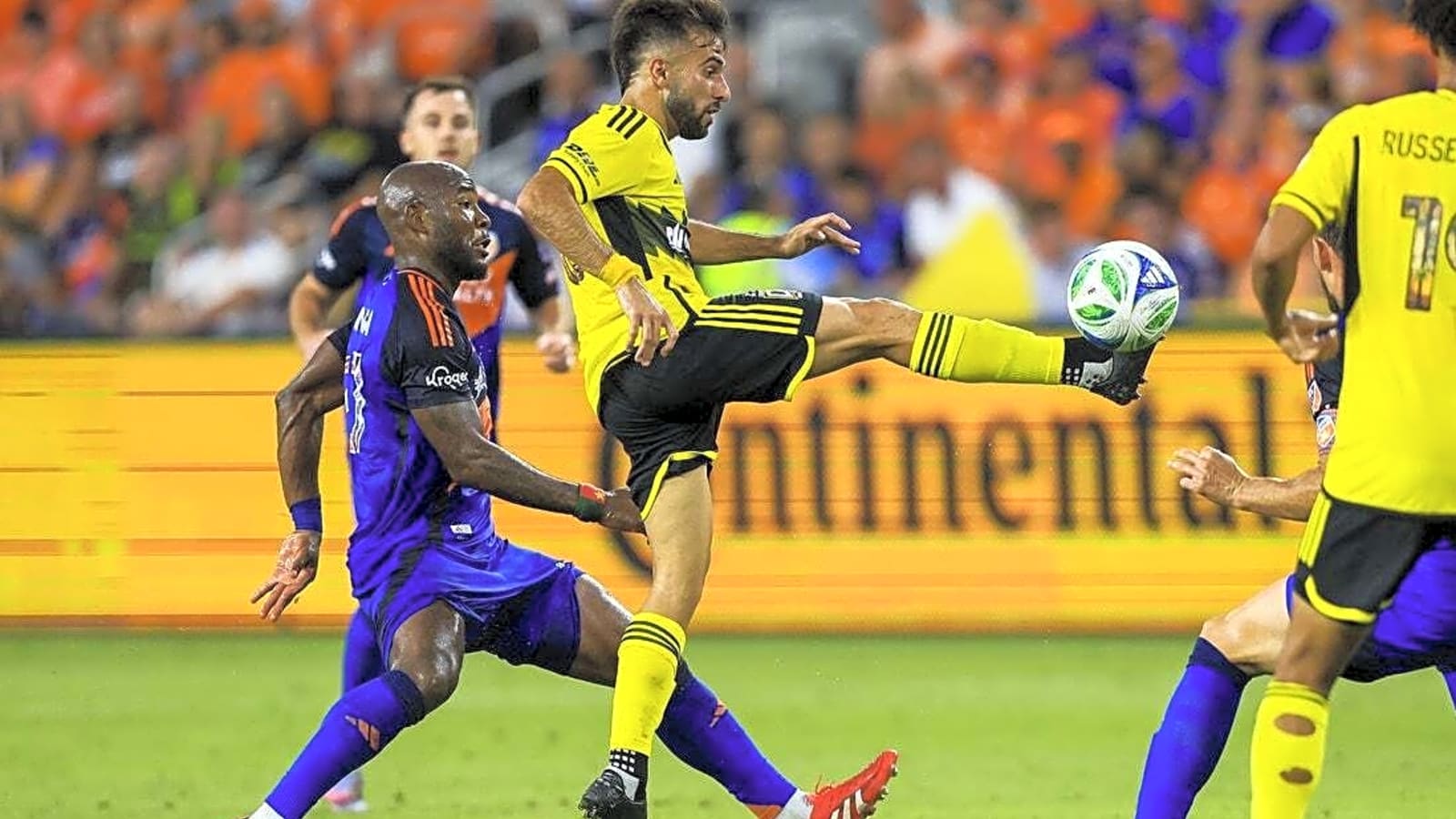 Columbus overcomes early deficit, rain delay to top FC Cincinnati