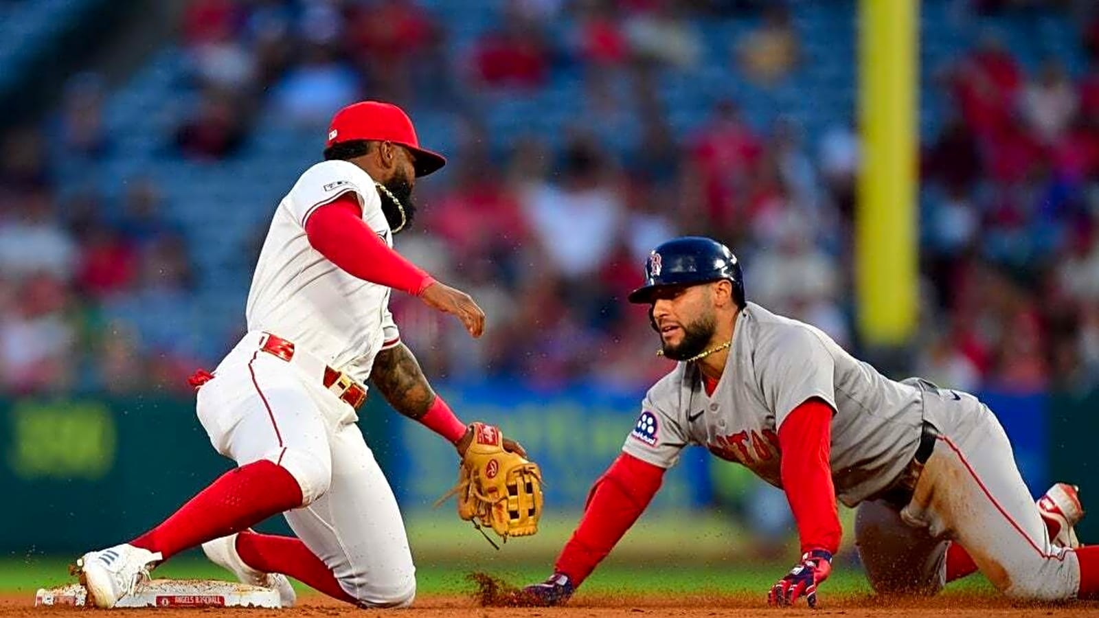 Four-run eighth propels Angels past Red Sox