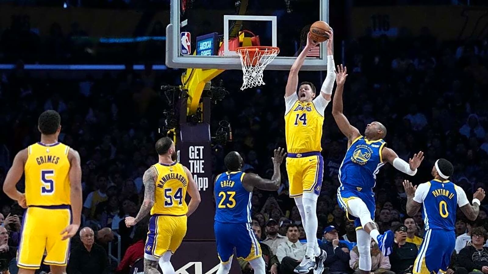 Clippers, Lakers renew rivalry with new stars leading way