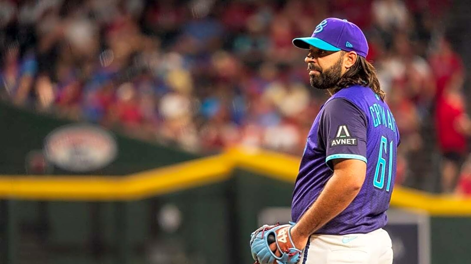 Diamondbacks batters pound Andrew Abbott early, rout Reds