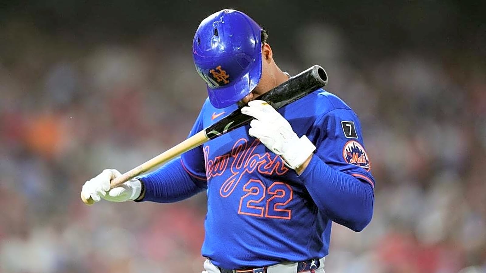 Mets smack 7 homers, down Phillies to snap 7-game skid