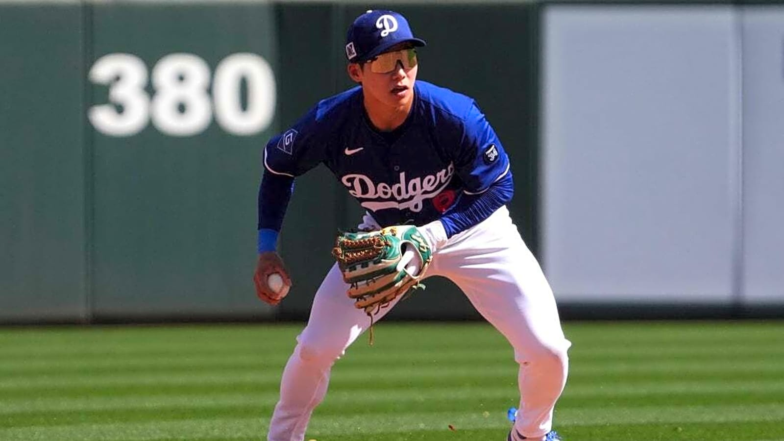 Reports: Dodgers calling up INF Hyeseong Kim