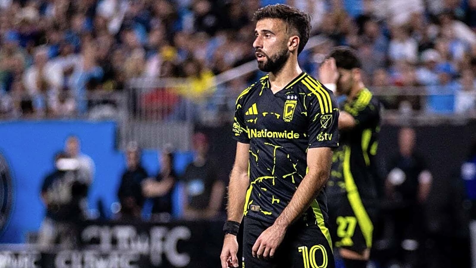 Crew host Nashville SC without injured keeper Patrick Schulte