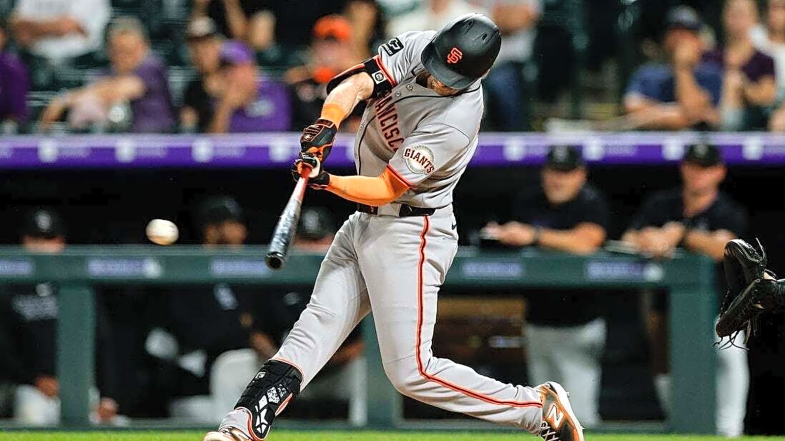 MLB roundup: Giants set record with 6th straight 1-run win