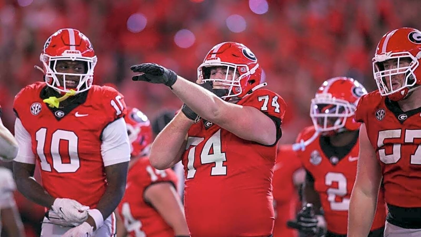 Texas A&M loses 1st-place votes in AP Top 25; Georgia climbs to No. 4